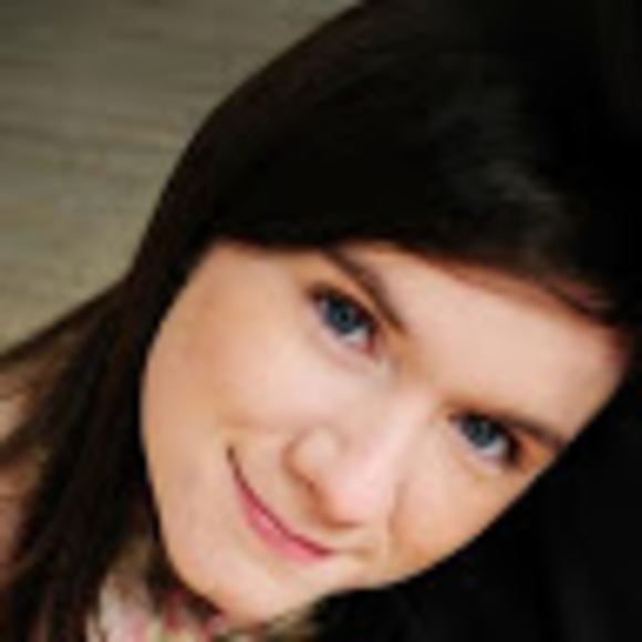 Meet your Posher, Maureen - Picture 1 of 1